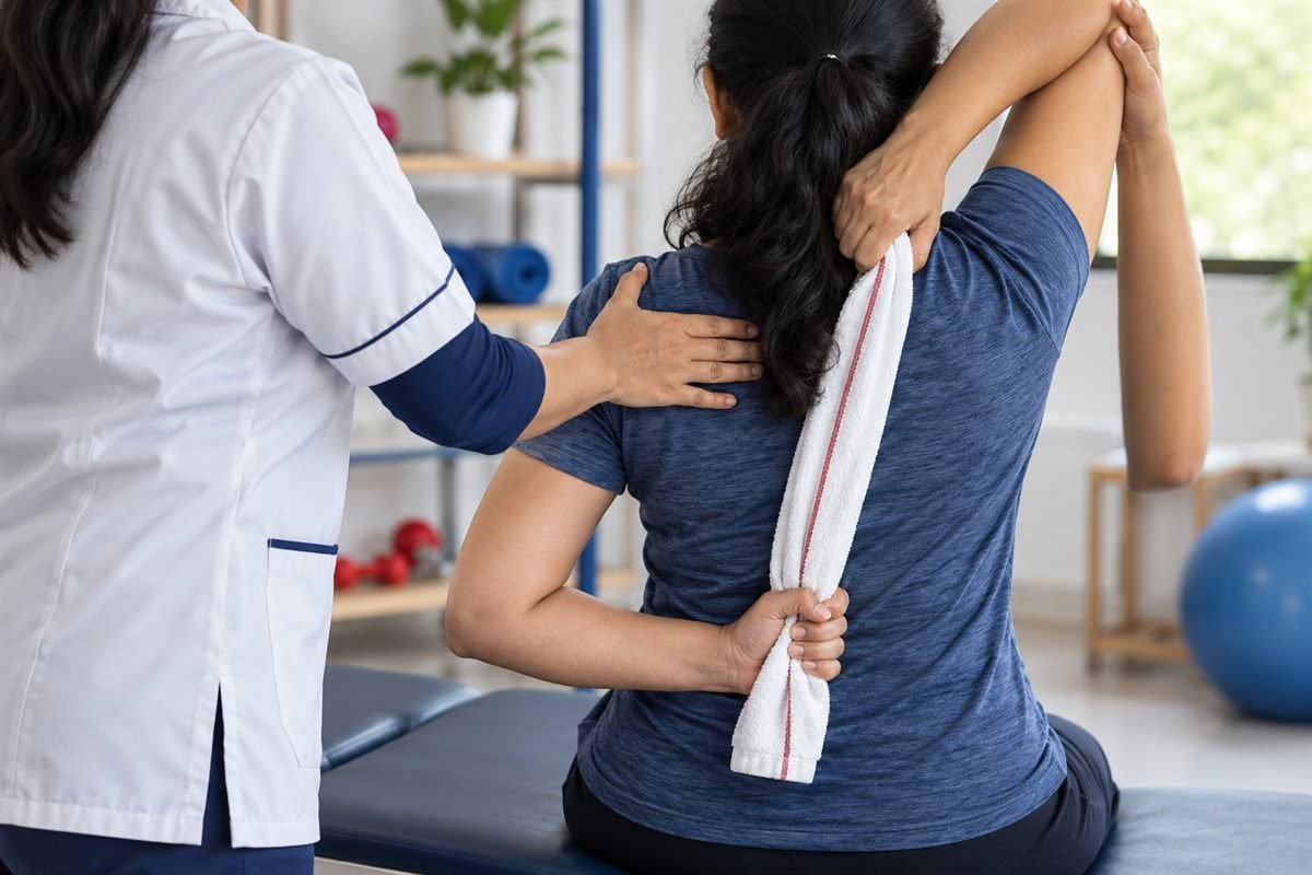 Neck, Shoulder Pain & Frozen Shoulder at Rudram Clinic